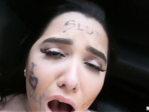 Picking up Karlee Grey and she gets bashed in her cock-squeezing pussy